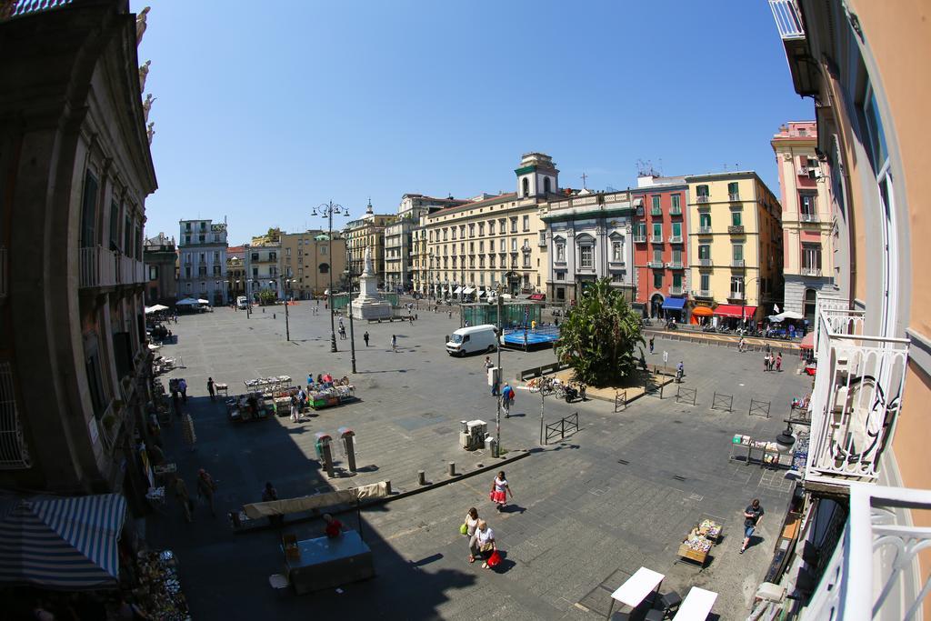 The Dante House By House In Naples Panzió Kültér fotó